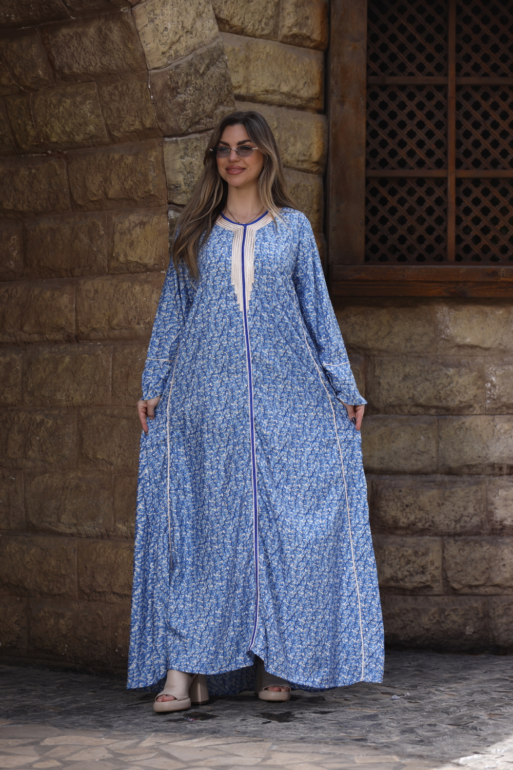 H31 جلابية من القطن المصري وبتطريز من القيطان الحريري