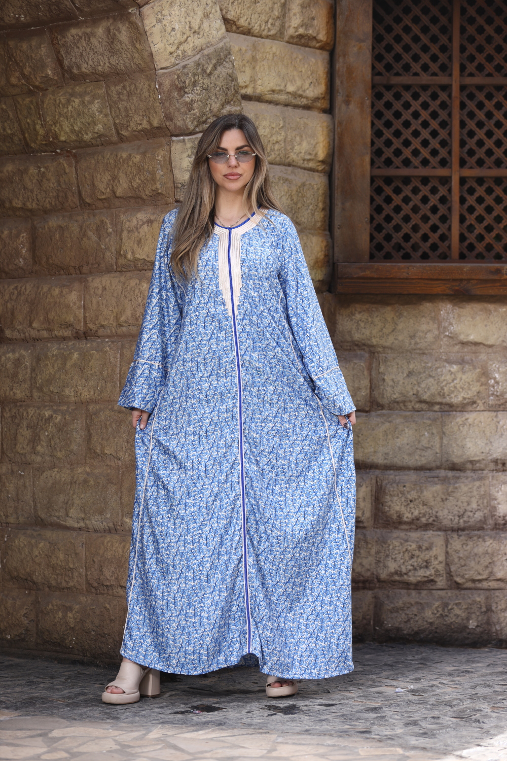 H31 جلابية من القطن المصري وبتطريز من القيطان الحريري