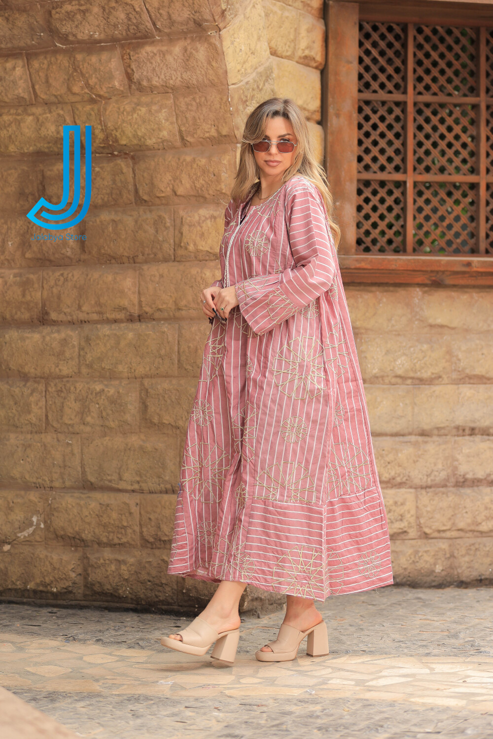 H7 جلابية كتان بتطريز من الطراز الاسلامي