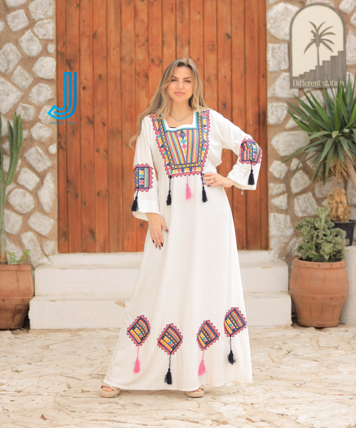 h9 جلابيات من القطن الخالص وبتطريز من الحرير بالكامل