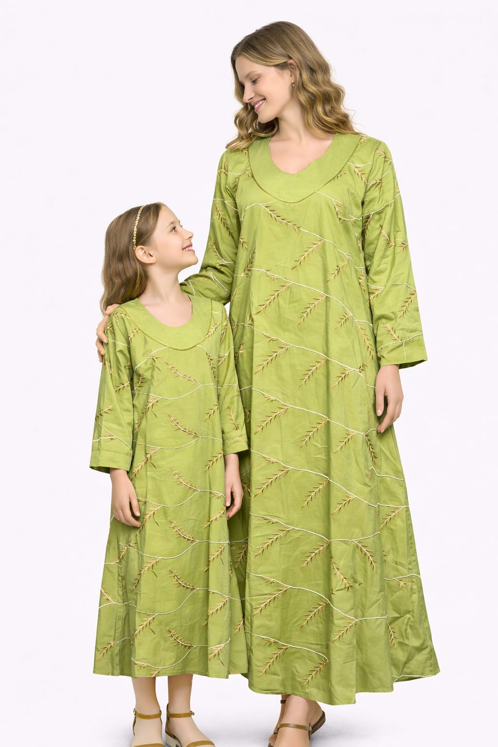 H78 جلابية للبنت والام